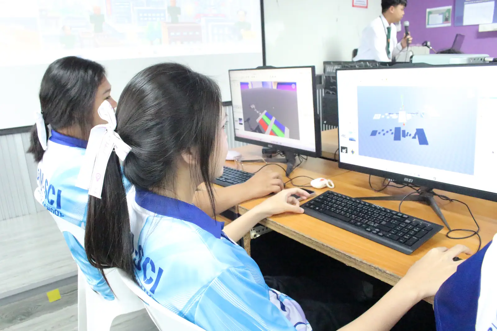 ผู้เรียนลงมือสร้างฉากและทดลองเกมใน Roblox Studio ณ โรงเรียนศรีบุณยานนท์